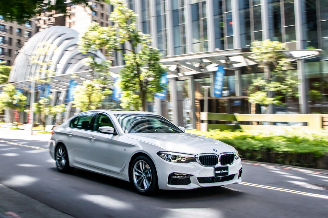 SMALL_[新聞照片一] BMW 5系列白金旗艦版 全新登場